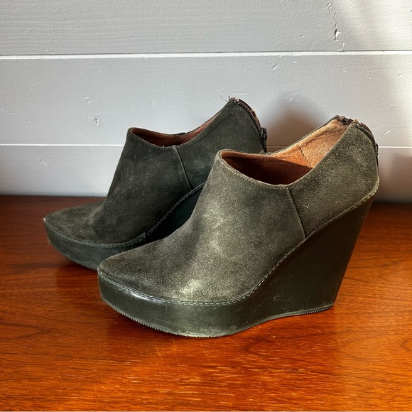 Suede Wedges - Picture 2 of 4